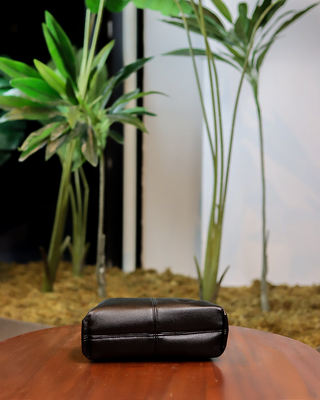 sleek bag