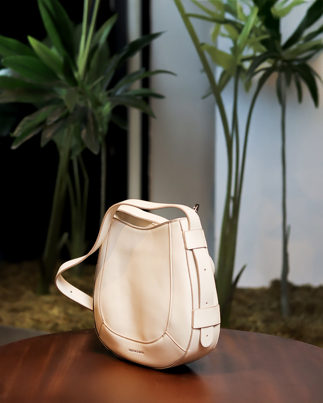 curvey handbag